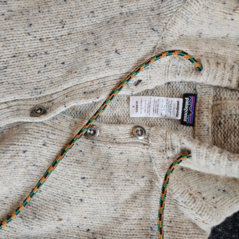Patagonia sweater ranchito